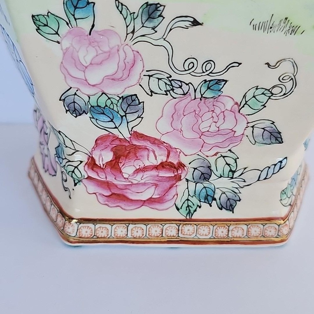 Vtg Chinoiserie Famille Verte Pink Polychrome Vase Hunting Dogs Pomegranate 1958 - Picture 7 of 16